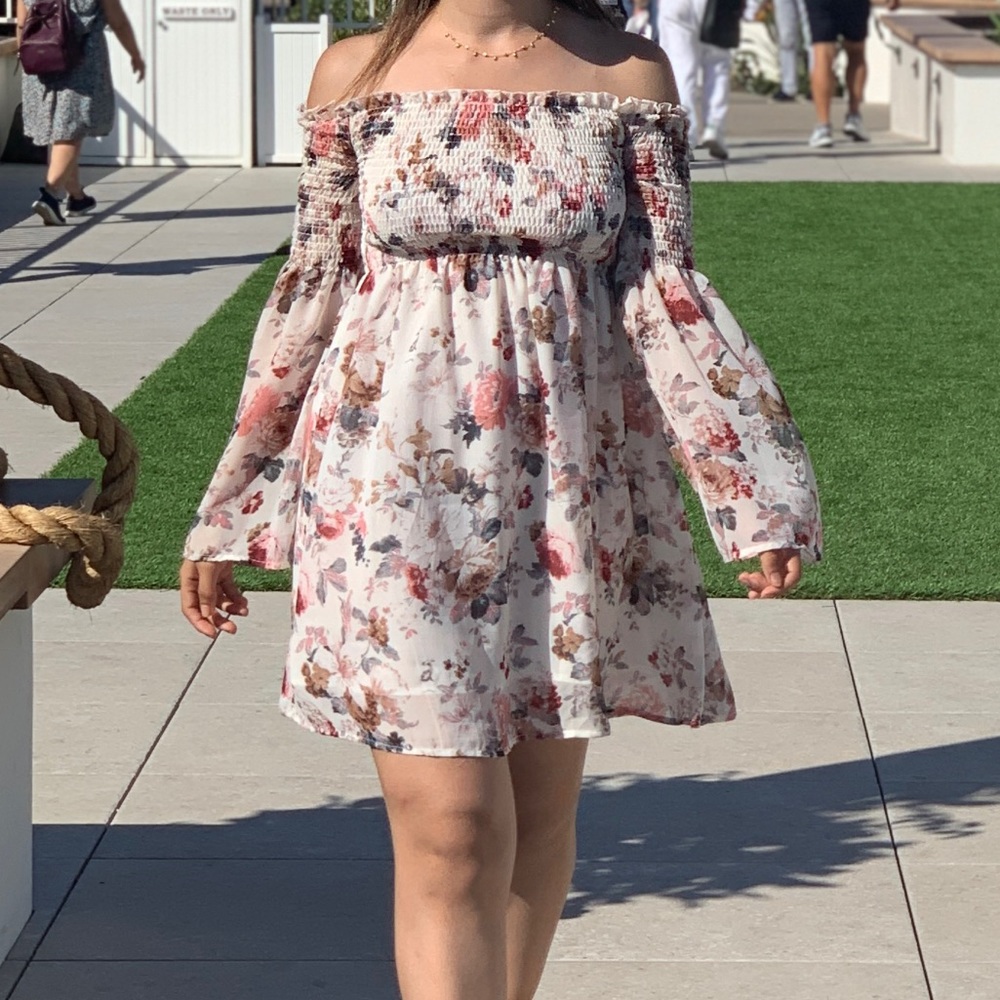 Gorgeous floral off shoulder dress.